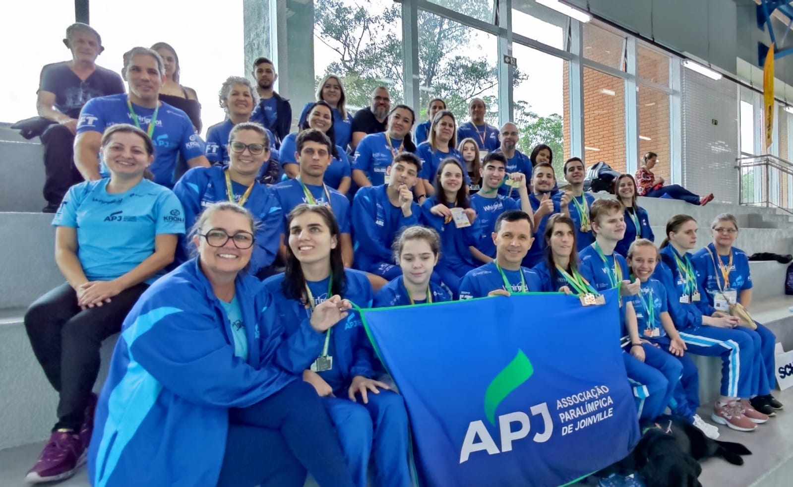 EQUIPE DE NATAÇÃO PARALÍMPICA APJ ANO III