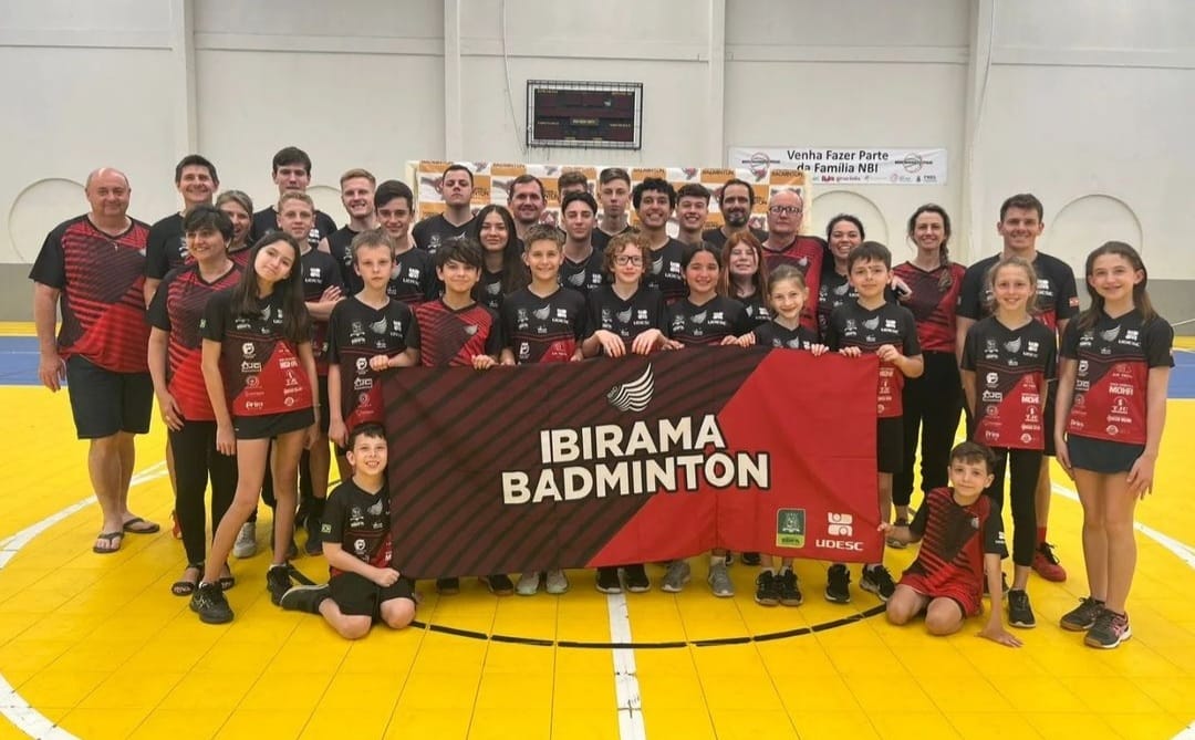 Disseminação e Treinamento de Badminton para a Comunidade.